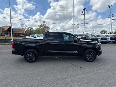 Used 2025 Toyota Tundra Platinum AWD/4WD image 6