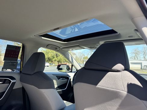 New 2025 Toyota RAV4 XLE w/ Convenience Package FWD image 32