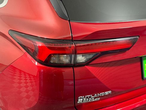 Used 2022 Mitsubishi Outlander SEL Black Edition image 36