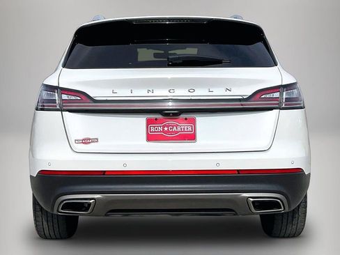 Used 2022 Lincoln Nautilus Reserve w/ Luxury Package image 6