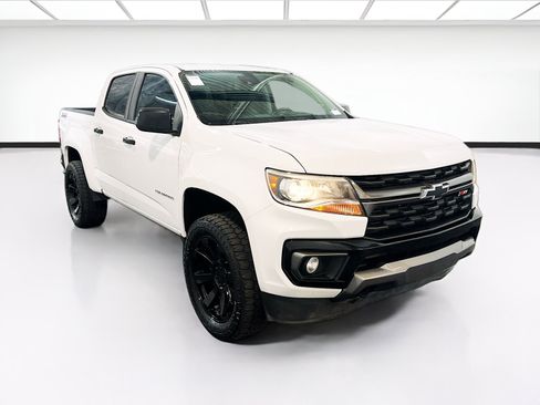 Used 2022 Chevrolet Colorado Z71 w/ Safety Package AWD/4WD image 3