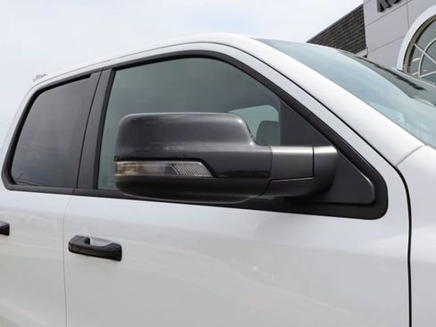 Used 2023 RAM 1500 Big Horn AWD/4WD image 2