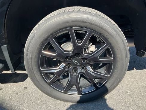 Certified 2023 Chevrolet Silverado 1500 High Country w/ High Country Premium Package AWD/4WD image 18