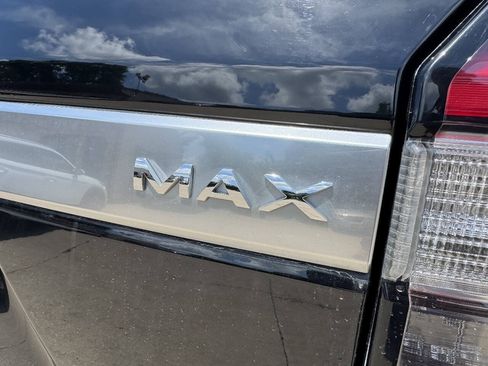 Used 2018 Ford Expedition Max Platinum AWD/4WD image 9