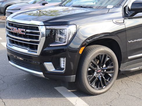 Used 2023 GMC Yukon XL SLT w/ SLT Luxury Package AWD/4WD image 6