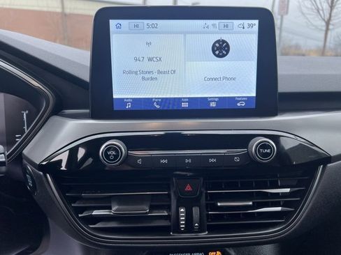 Used 2023 Ford Escape Active image 28