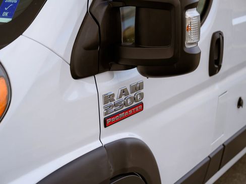 Used 2018 RAM ProMaster 2500 image 23