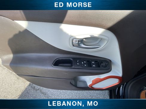 Used 2015 Jeep Renegade Limited AWD/4WD image 20