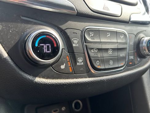 Used 2019 Chevrolet Equinox LT AWD/4WD image 28