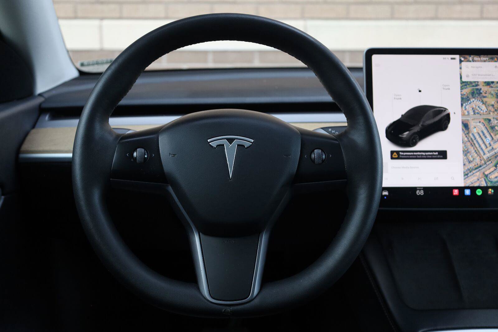 Used 2021 Tesla Model Y Long Range AWD/4WD image 30