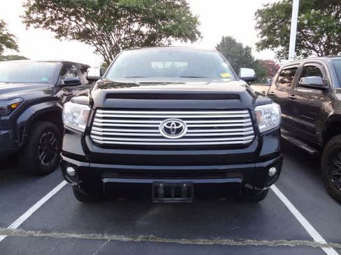 Used 2017 Toyota Tundra Platinum AWD/4WD image 2