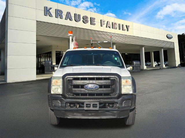Used 2016 Ford F550 2WD Regular Cab Super Duty image 2