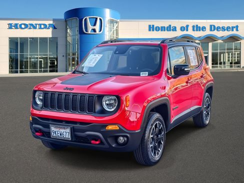 Used 2023 Jeep Renegade Trailhawk image 3