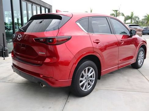 Used 2024 MAZDA CX-5 AWD 2.5 S w/ Preferred Package image 3