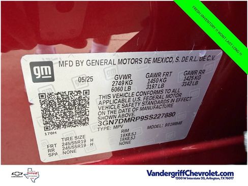 Used 2025 Chevrolet Equinox EV LT FWD image 30