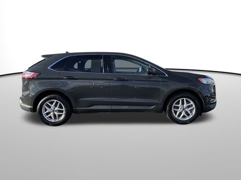 Used 2021 Ford Edge SEL image 2