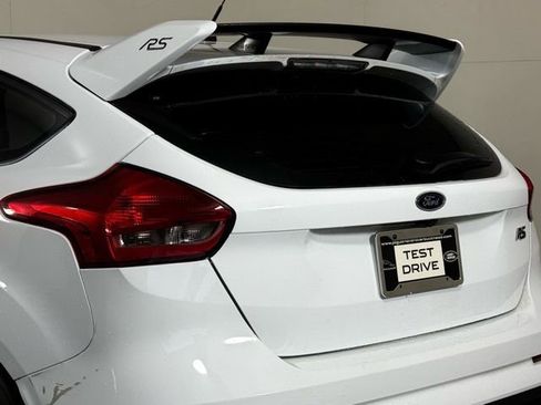 Used 2017 Ford Focus RS image 16