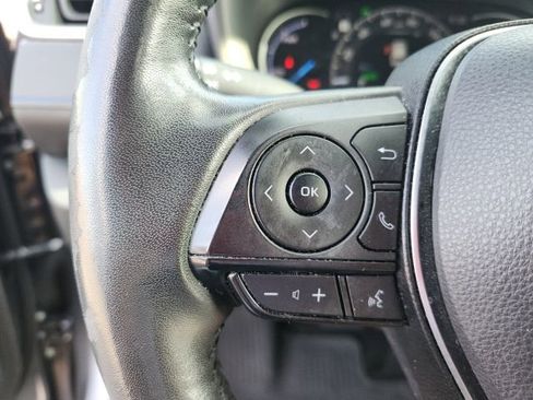 Used 2022 Toyota RAV4 XSE image 16
