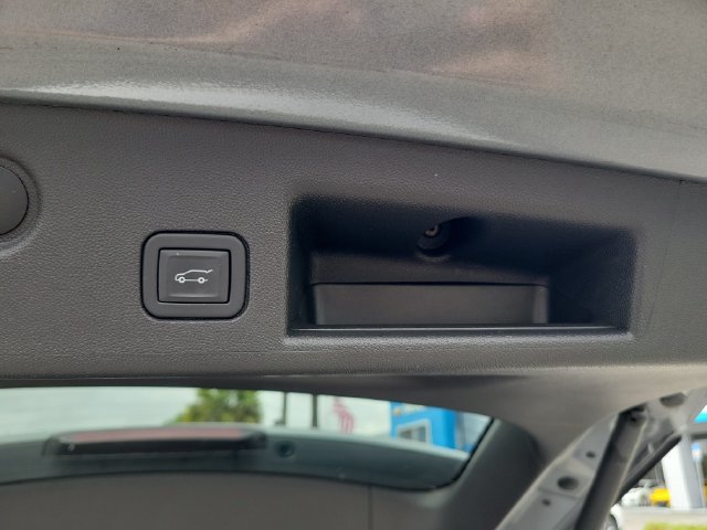 Certified 2024 Chevrolet Equinox LT FWD image 17