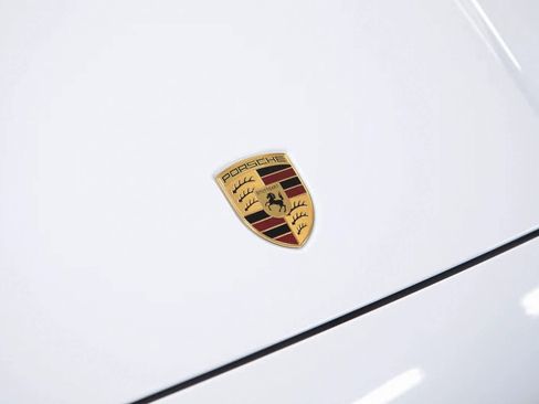 Certified 2025 Porsche Cayenne image 34