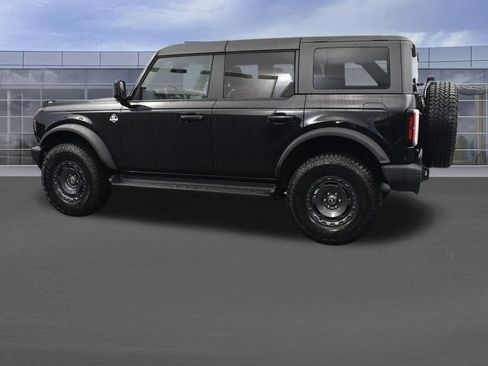 New 2025 Ford Bronco Outer Banks w/ Sasquatch Package image 2