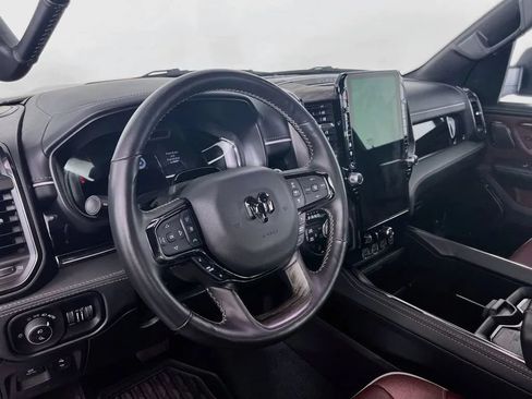 Used 2025 RAM 1500 Limited AWD/4WD image 10