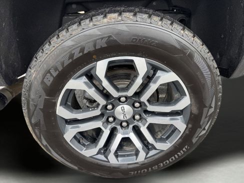 Used 2024 GMC Canyon AT4 w/ AT4 Premium Package AWD/4WD image 31
