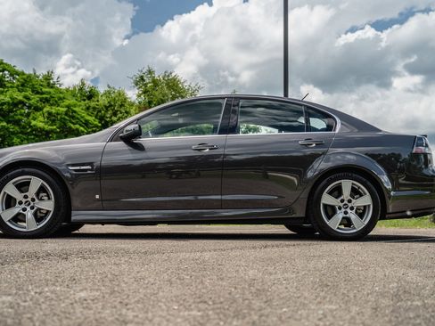 Used 2009 Pontiac G8 GT w/ Premium Package RWD image 10