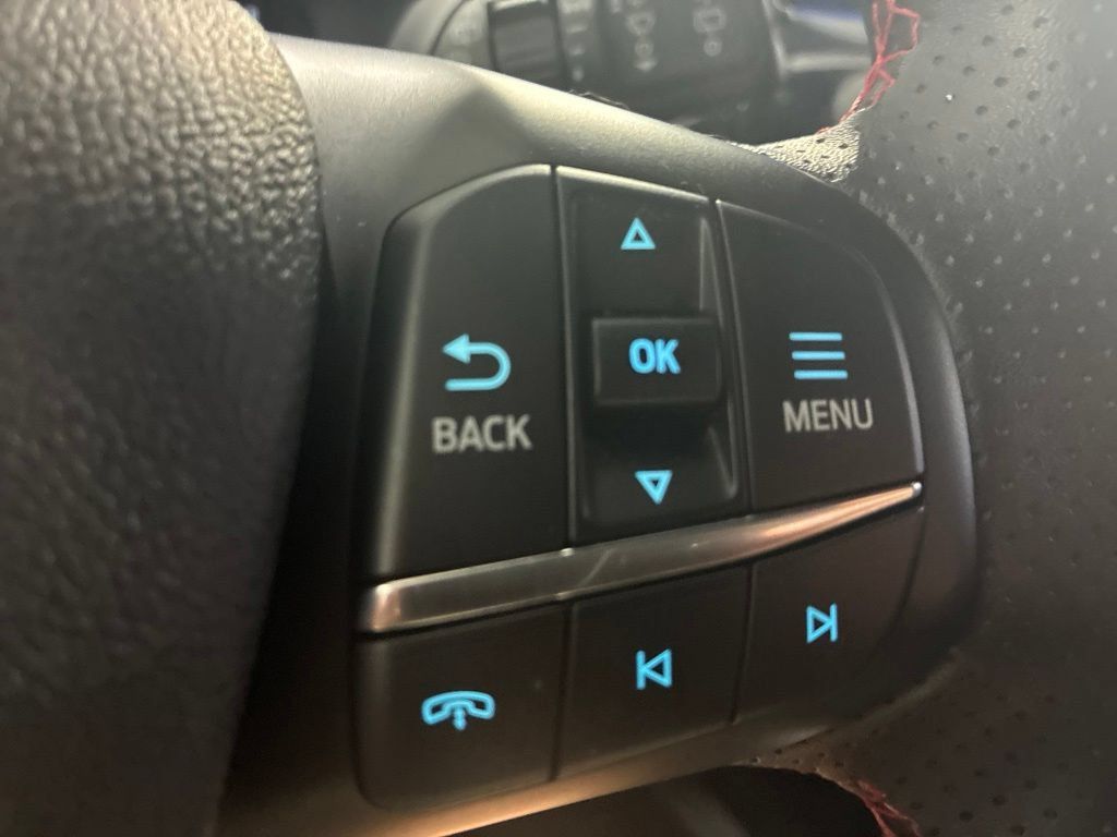 Used 2025 Ford Escape ST-Line FWD image 21