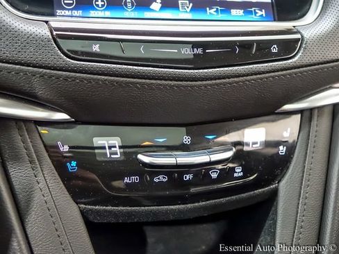 Used 2019 Cadillac XT5 Premium Luxury AWD/4WD image 18