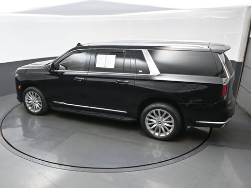 Used 2023 Cadillac Escalade ESV Premium Luxury AWD/4WD image 41