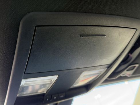 Used 2022 Dodge Challenger R/T image 24