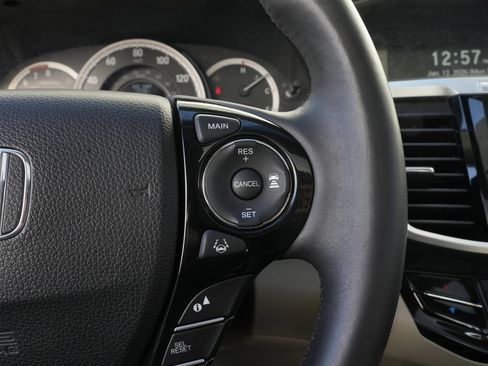 Used 2016 Honda Accord EX-L image 45