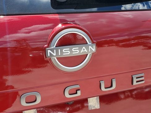 New 2026 Nissan Rogue SV image 5