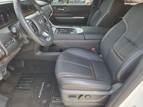 Certified 2025 Nissan Armada SL AWD/4WD image 13