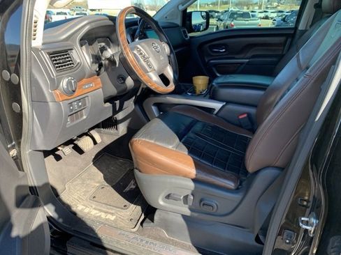 Used 2017 Nissan Titan Platinum Reserve image 11