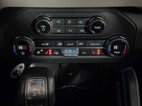 Used 2024 Ford Bronco Wildtrak image 17