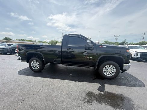 Used 2025 Chevrolet Silverado 3500 LT AWD/4WD image 2