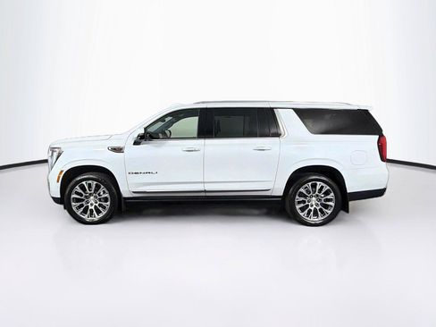 Used 2026 GMC Yukon XL Denali w/ Denali Reserve Package AWD/4WD image 8