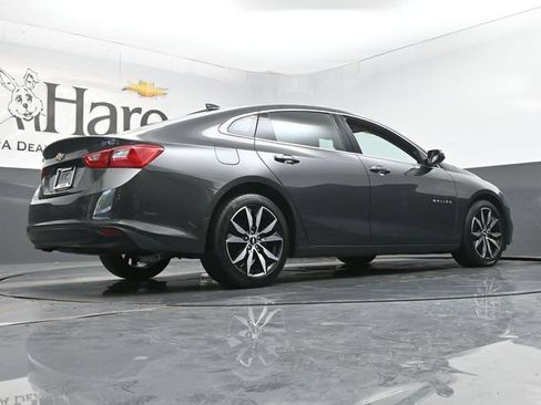 Used 2017 Chevrolet Malibu LT FWD image 32