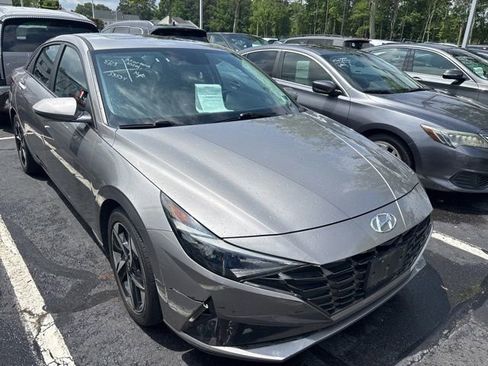 Used 2023 Hyundai Elantra Limited w/ Cargo Package FWD image 1