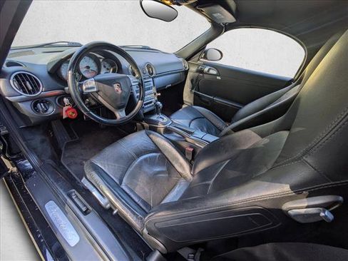 Used 2005 Porsche Boxster S image 10