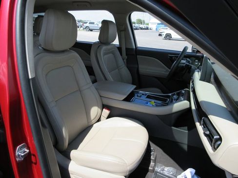 Used 2020 Lincoln Aviator Reserve w/ Elements Package Plus RWD image 24