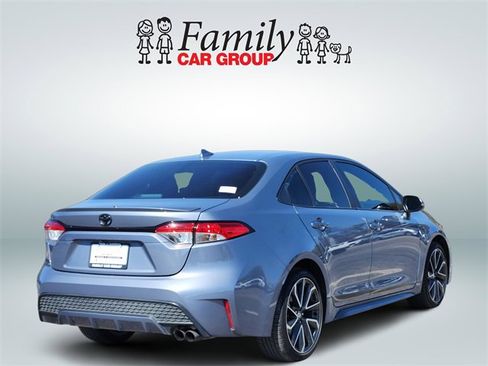 Used 2022 Toyota Corolla SE image 4