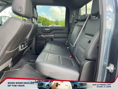 Used 2020 GMC Sierra 2500 Denali w/ Denali Ultimate Package image 11