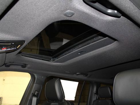 New 2025 Jeep Grand Cherokee L Altitude image 23