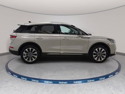 Certified 2022 Lincoln Corsair Reserve w/ Elements Package image 4