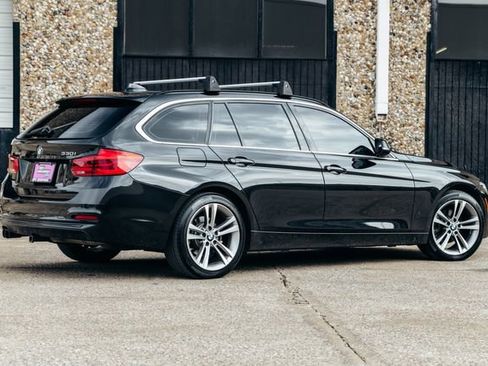 Used 2017 BMW 330i xDrive Wagon image 5