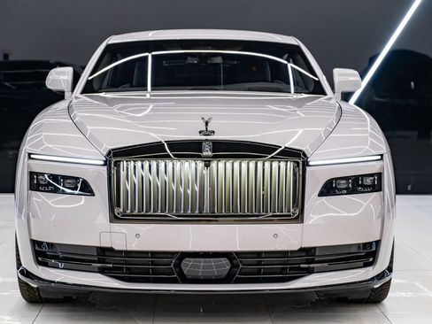 Used 2025 Rolls-Royce Spectre Black Badge w/ Spectre Enhancement Package AWD/4WD image 5