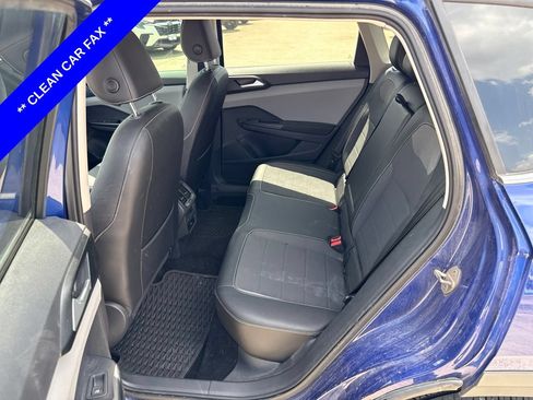 Used 2023 Volkswagen Taos SE FWD image 6